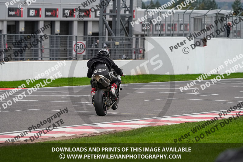 donington no limits trackday;donington park photographs;donington trackday photographs;no limits trackdays;peter wileman photography;trackday digital images;trackday photos